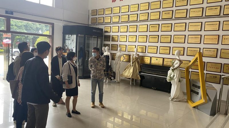 直播代运营服务合同范本2025：构建合作基石，保障权益共赢